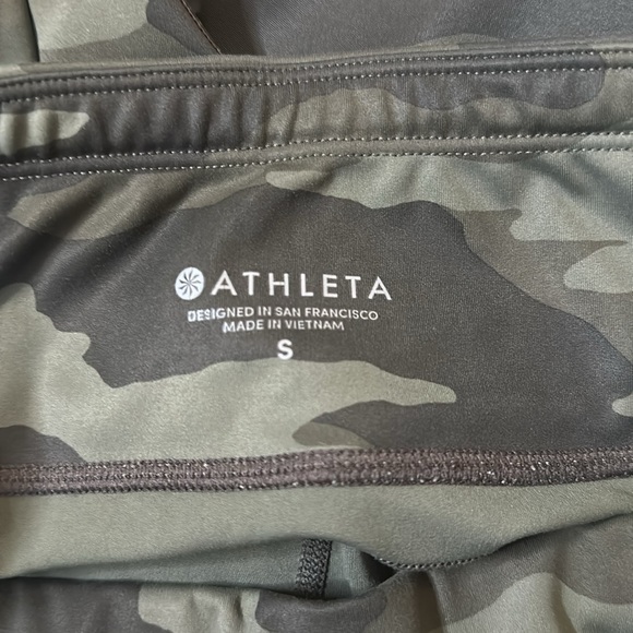 CAMO CONTENDER 7/8 TIGHT IN POWERLIFT Size Small (Raw Hem) - Picture 7 of 7